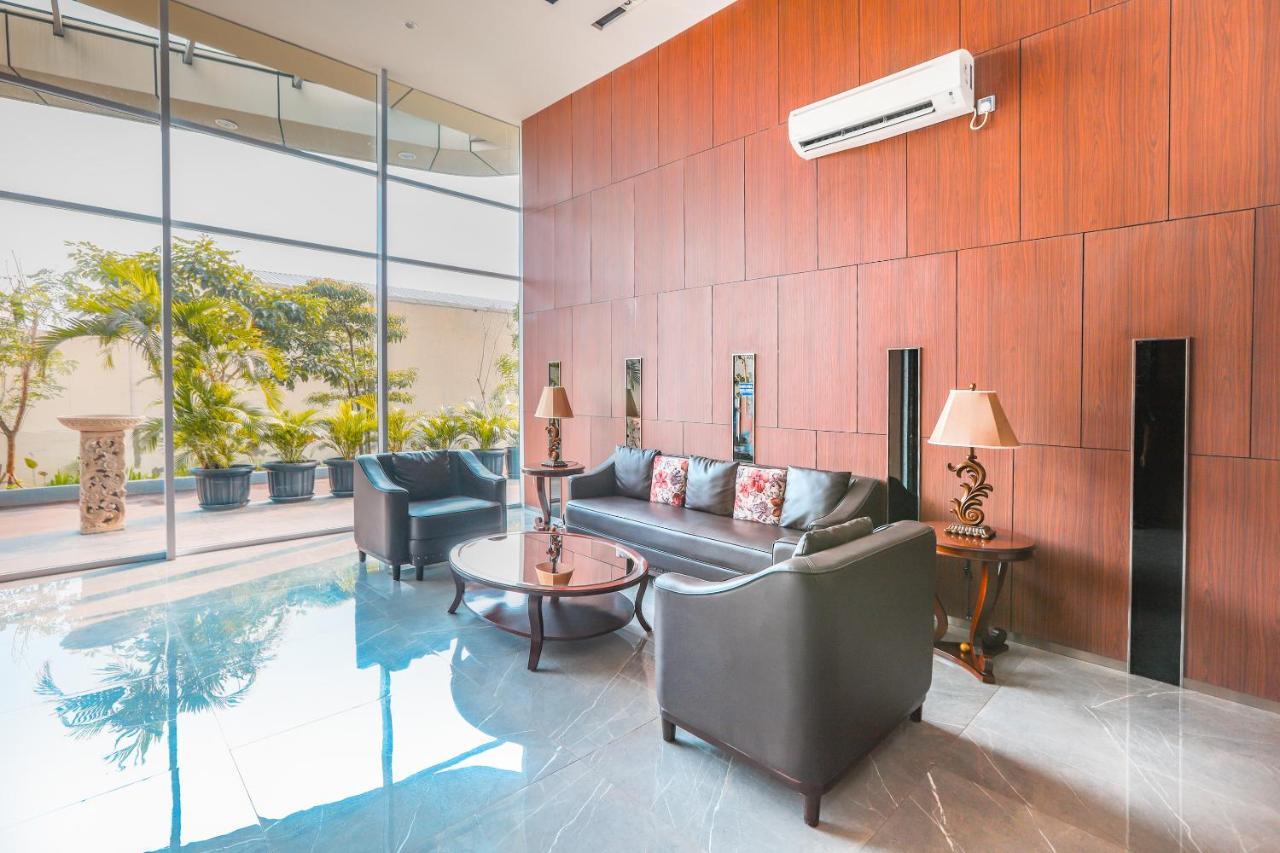 Super Oyo Collection O 16 Vittoria Residence Jakarta Exteriér fotografie