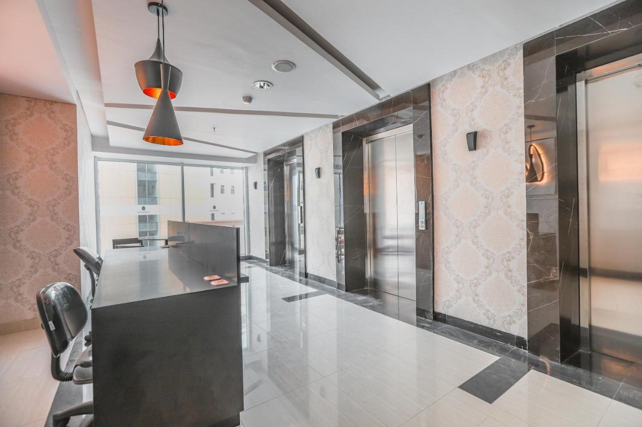 Super Oyo Collection O 16 Vittoria Residence Jakarta Exteriér fotografie